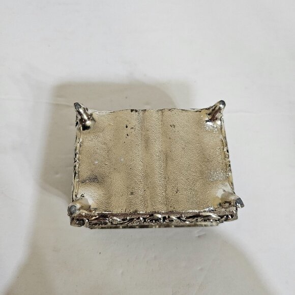 Vintage Etched Silver Tone Trinket/Jewelry Box with 4 Legs - Elegant Design - Picture 6 of 6